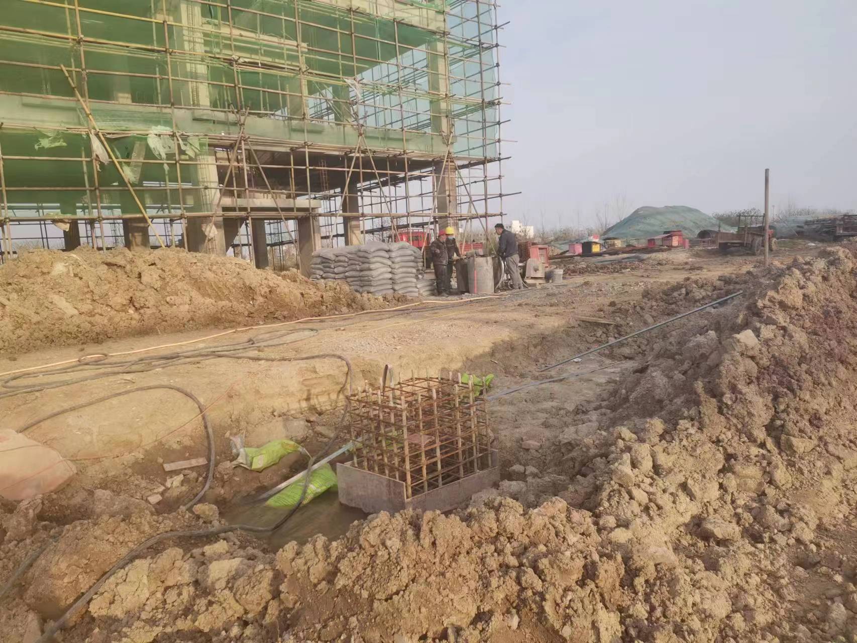 思茅当桥梁出现裂缝的时候应该及时加固修补